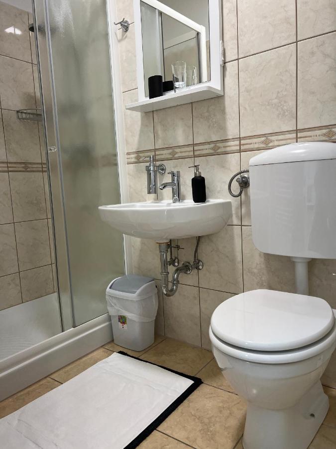 Appartement Sobe Prostija à Ptuj Extérieur photo