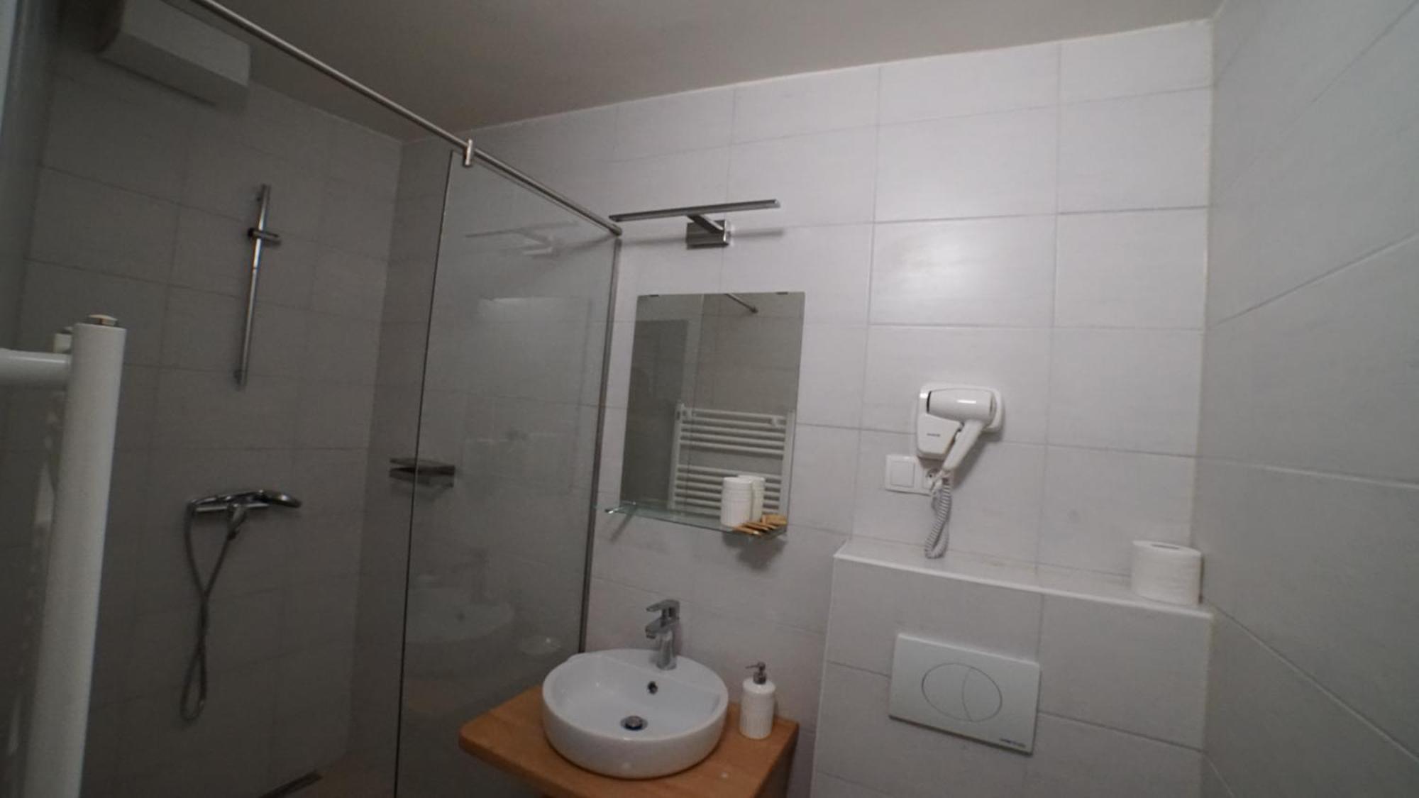 Appartement Sobe Prostija à Ptuj Extérieur photo